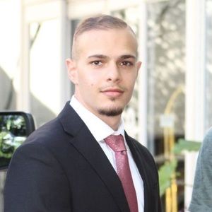 Meet your Posher, Zakaria